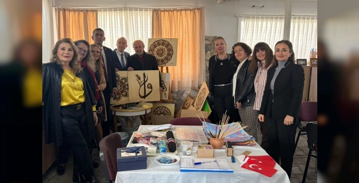 Buca Huzurevi sakinlerine müzik ve sanat dolu bir gün yaşatıldı