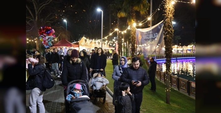 Bursa Büyükşehir Belediyesi'nin Ramazan Meydanı, herkesin ilgisini çekiyor