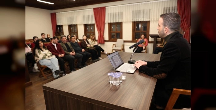 Bursa'da edebiyat tutkunları Osmangazi'de bir araya geldi