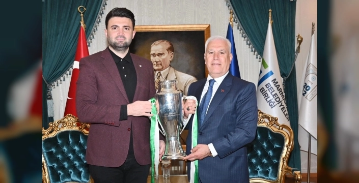 Bursaspor Başkanı Çelik'ten Bozbey'e destek mesajı: Kimse kulübe düşmanlık yapmasın!