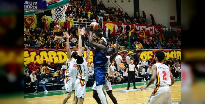 Çayırova, Göztepe'yi yenerek şampiyonluk yolunda önemli bir adım attı