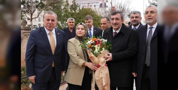 Cevdet Yılmaz, Mardin Midyat'ta dev yatırımları tanıttı