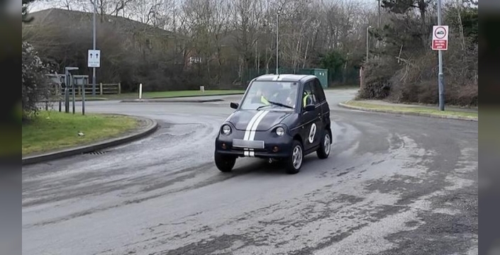 Çöpten Çıkan Pillerle Elektrikli Araba Yaptı: 29 Km Yol Gitti!