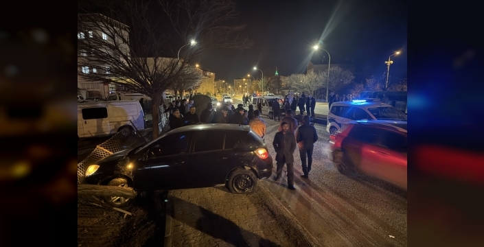 Erzurum'da zincirleme trafik kazası: 1 yaralı