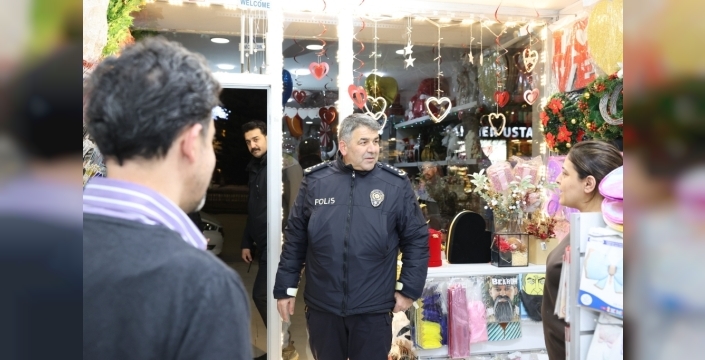 Erzurum Emniyet Müdürü Karaburun, esnafa destek ziyaretinde bulundu