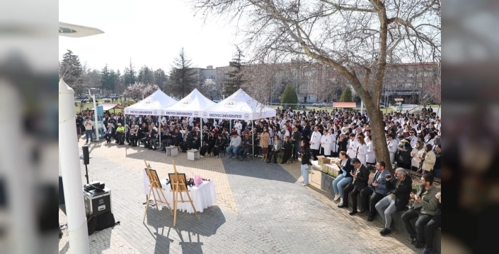Genç doktor adayı Yaren Mercan, sevenlerinin dualarıyla anıldı