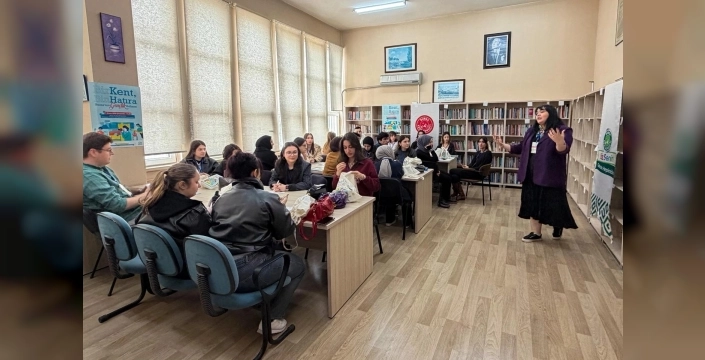 Gençler Bursa'nın hafızasını geleceğe taşıyor: 'Bir Kent, Bin Hatıra' projesi!