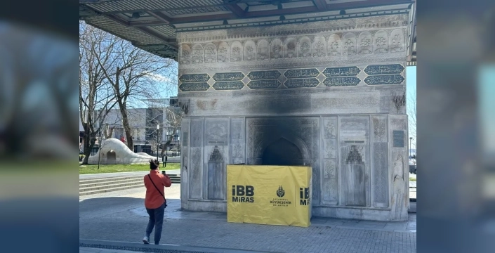 İstanbul'un tarihi çeşmesi ateşe verildi, inceleme başlatıldı