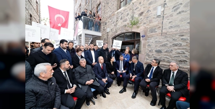 İzmir'de Yıkım Kararı: Meslek Fabrikası İçin Büyük Mücadele Başlıyor!