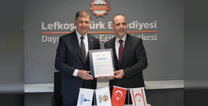 İzmir'den KKTC'ye spor parkı hamlesi: Tugay ve Erhürman iş birliği protokolü imzaladı