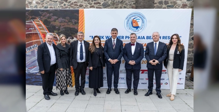 İzmir, yelkenin dünya şampiyonasına ev sahipliği yapacak: 20 ülkeden 400 sporcu dalgalarla buluşuyor