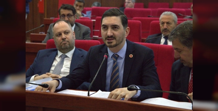 İzmit Meclisi'nde öğretmen cinayeti sonrası şiddet çağrısı