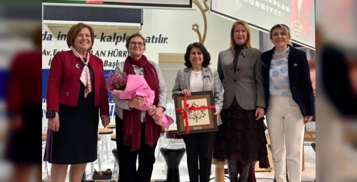 İzmit'te ilham verici kadınlar buluşması gerçekleştirildi