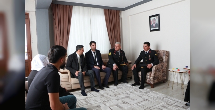 Karlıova'da 18 Mart Şehitleri Anma Günü ve Çanakkale Zaferi törenle kutlandı