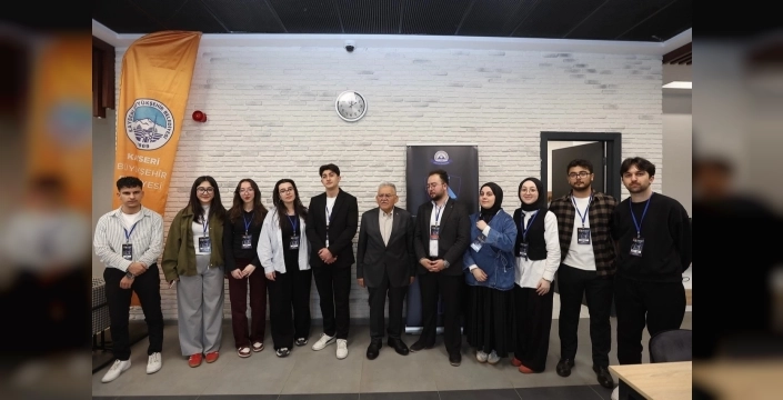 Kayseri'de gençler uzay ve teknolojiye akın etti: Astro Hackathon'da projeler yarıştı
