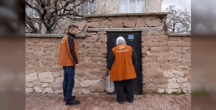 Konya Büyükşehir, yaşlılara vefa gösterdi