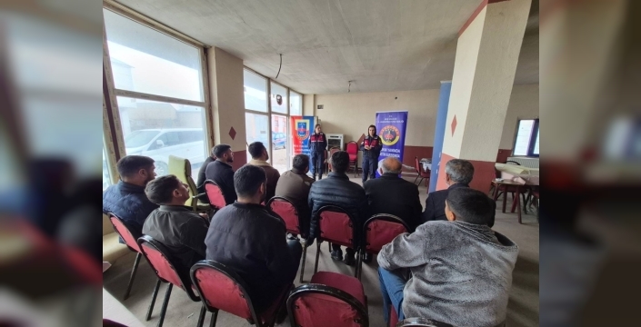 Malazgirt'te kadına yönelik şiddetle mücadele için erkeklere eğitim veriliyor