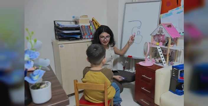 Manisa'dan anlamlı adım: İşitme ve konuşma güçlüğü çekenlere ücretsiz destek