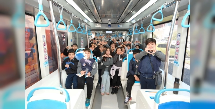 Mimar Sinan İlkokulu öğrencileri Antalya'da raylı sistemleri yakından tanıdı