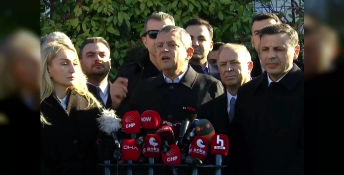 Özgür Özel'den şok sözler: İBB davasında heyet yetersiz ve ciddiyetsizdi!