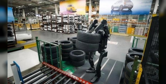 Renault fabrikalarında devrim: 350 insansı robot işbaşı yapıyor!