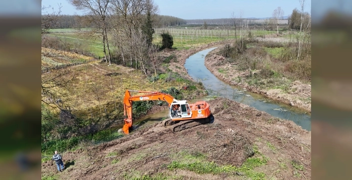 Sakarya'da tarım arazilerine yönelik yoğun temizlik çalışmaları başlatıldı
