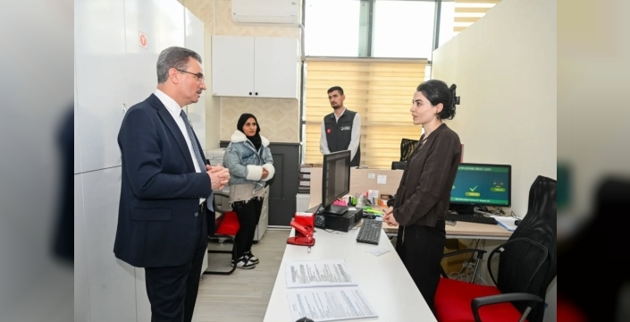 Vali Baruş'tan İl Göç İdaresi'ne Ziyaret: Göç Yönetimi Masaya Yatırıldı