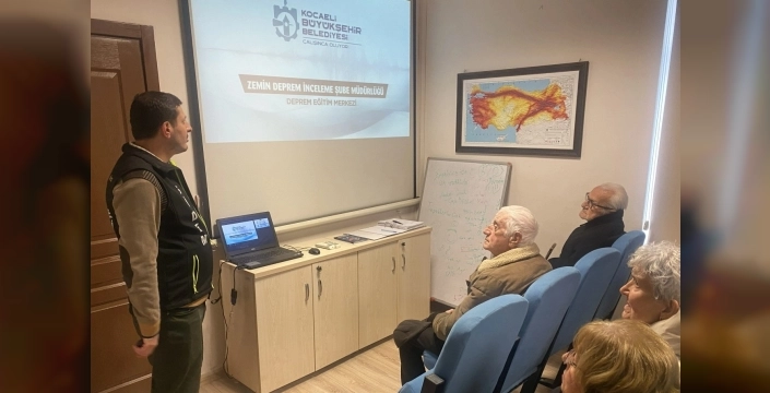 65 yaş üstü vatandaşlara deprem gerçeği: Kocaeli'de simülasyonlu eğitimle bilinçlendirme