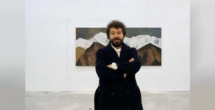 Ali Ekber Kumtepe'nin düşündüren sergisi Balat'ta kapılarını araladı