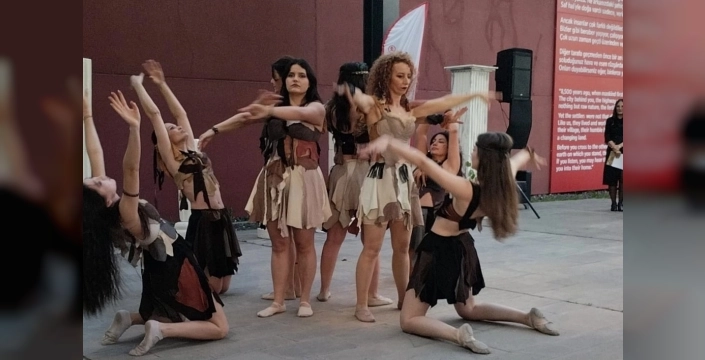 Anadolu'nun felsefi mirası İzmir'de yeniden canlandı