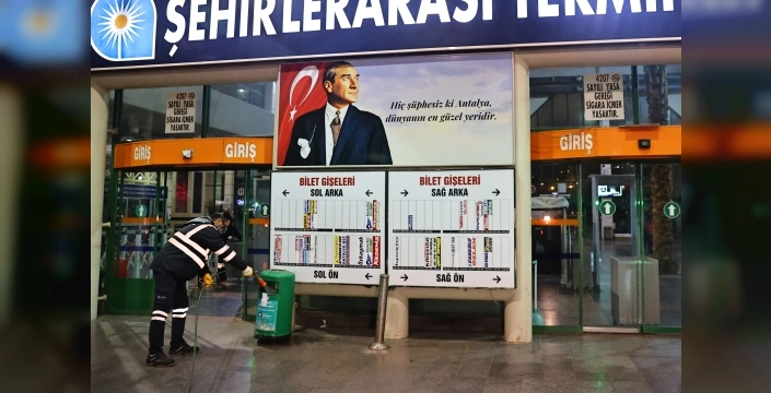 Antalya'da sivrisinek ve karasinek kabusu sona eriyor: Gece gündüz ilaçlama!