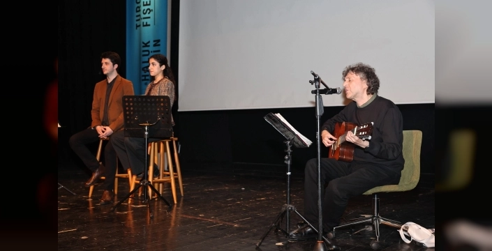 Ataol Behramoğlu, Bursa'da şiir ve müzik dolu bir gece yaşattı