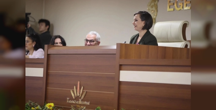 Başkan Kınay, Karabağlar Meclisi'nde demokrasi ve emek vurgusu yaptı