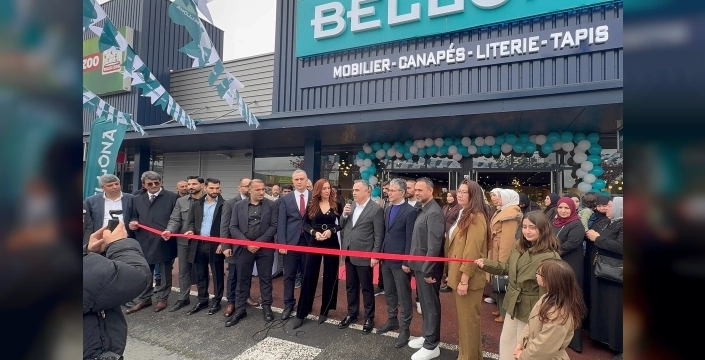 Bellona, Fransa'da gücünü gösterdi: Paris'te dev mağaza açıldı