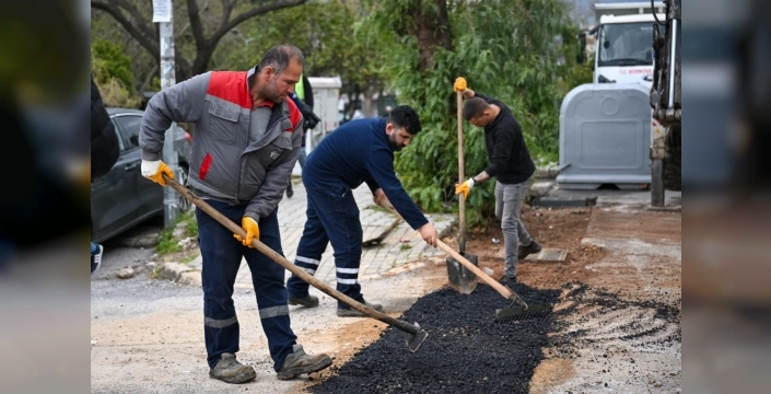 Bornova'nın kalbi hızla yenileniyor: Zafer Caddesi'nde asfalt ve modern aydınlatma yakında tamamlanıyor