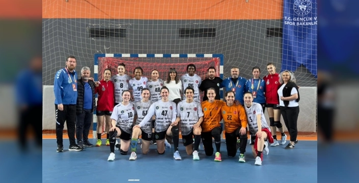 Bursa Büyükşehir Belediyespor, hentbolda rahat bir galibiyet elde etti