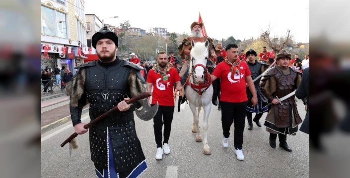 Bursa'da 700. fetih yılı coşkusuyla yürüyüş düzenlendi