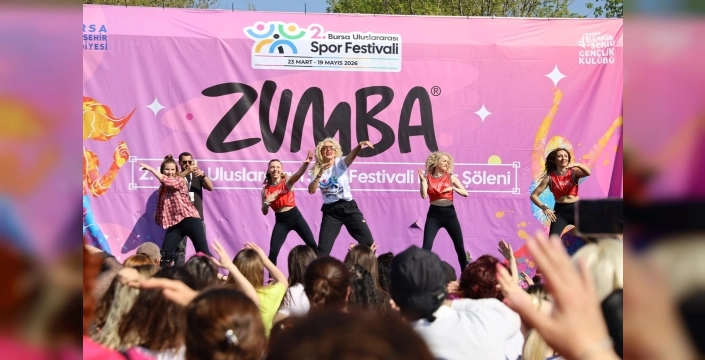 Bursa'da Dünya Dans Günü coşkusu: Zumba ile dopdolu bir kutlama