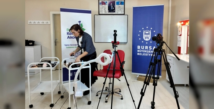 Bursa Kent Akademisi'nde uzaktan eğitim dönemi başlıyor