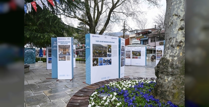 Bursa'nın Fethinin 700. Yılına Özel Fotoğraf Sergisi Açıldı: Tarihi Miras Gözler Önünde