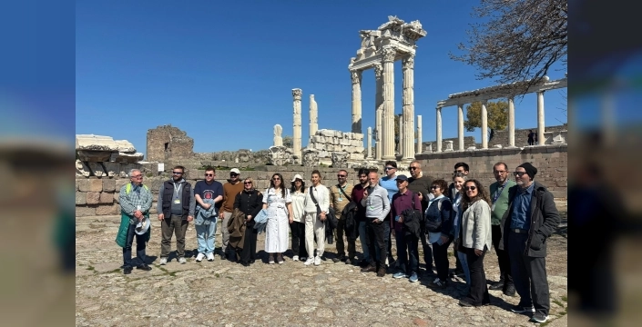 Bursa rehberleri, İzmir ve Aydın'da tarihi eğitim gezisi düzenledi