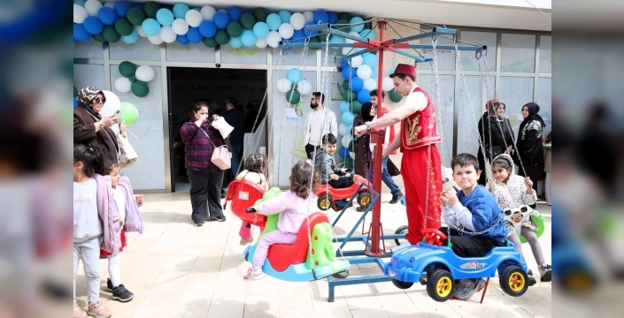 Çayırova'da Kütüphane Haftası Coşkusu: Çocuklar Okumaya Doydu!