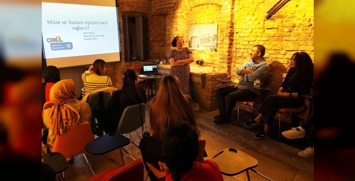 ÇEKÜL Gelecek Akademisi, bilgi ve deneyimini herkese açıyor