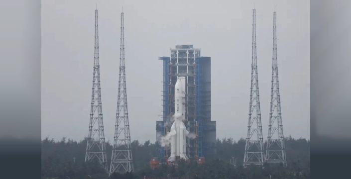 Çin, uydu internetini geliştirecek test uydusunu başarıyla uzaya gönderdi