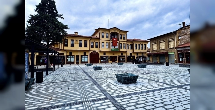 Çorum, Veli Paşa Hanı önündeki meydanı 'Han Önü Meydanı' olarak isimlendirdi
