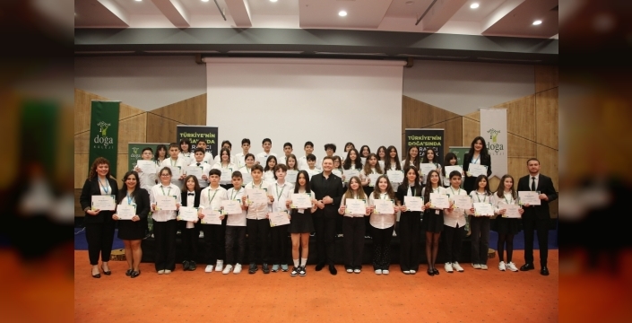 Doğa Koleji'nden 8. Yaratıcı Yazarlık Festivali: 'Macera' Temasıyla Öğrenciler Kalem Tutuyor