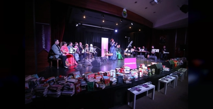 Edebiyat ve müzik, İnegöl'de binlerce kitaba hayat verdi!