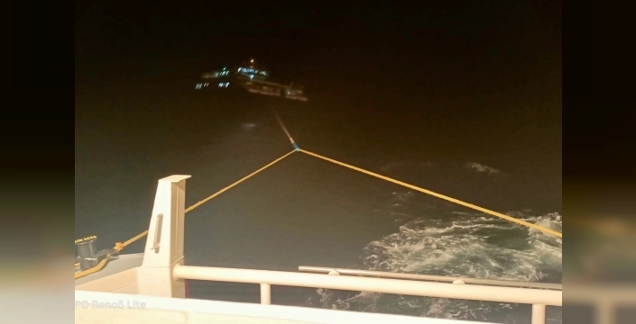 Fethiye açıklarında mahsur kalan teknedeki 5 kişi sağ salim kurtarıldı