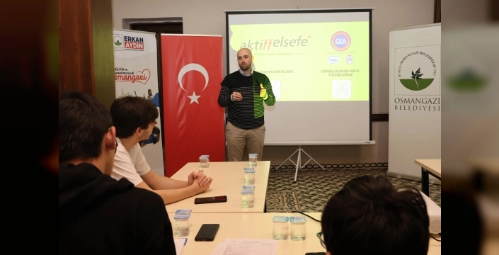 Gençler, Osmangazi’nin ışığında doğru bilginin peşinde