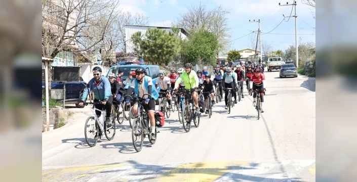 Granfondo Bursa öncesi bisiklet tutkunları Nilüfer'de bir araya geldi